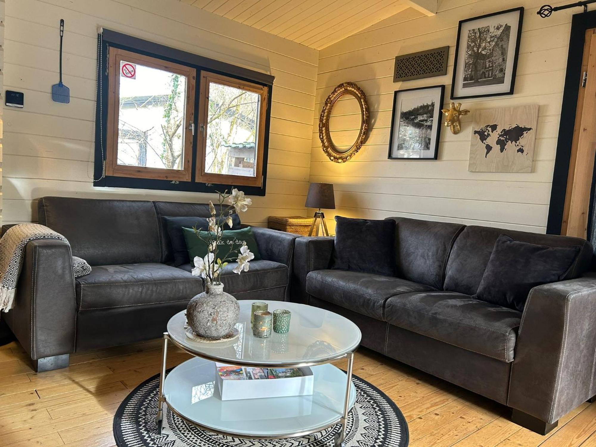Carpe Diem, Het Ruime Chalet Met Houtkachel Nabij Wildlands Emmen Schoonebeek Exterior photo